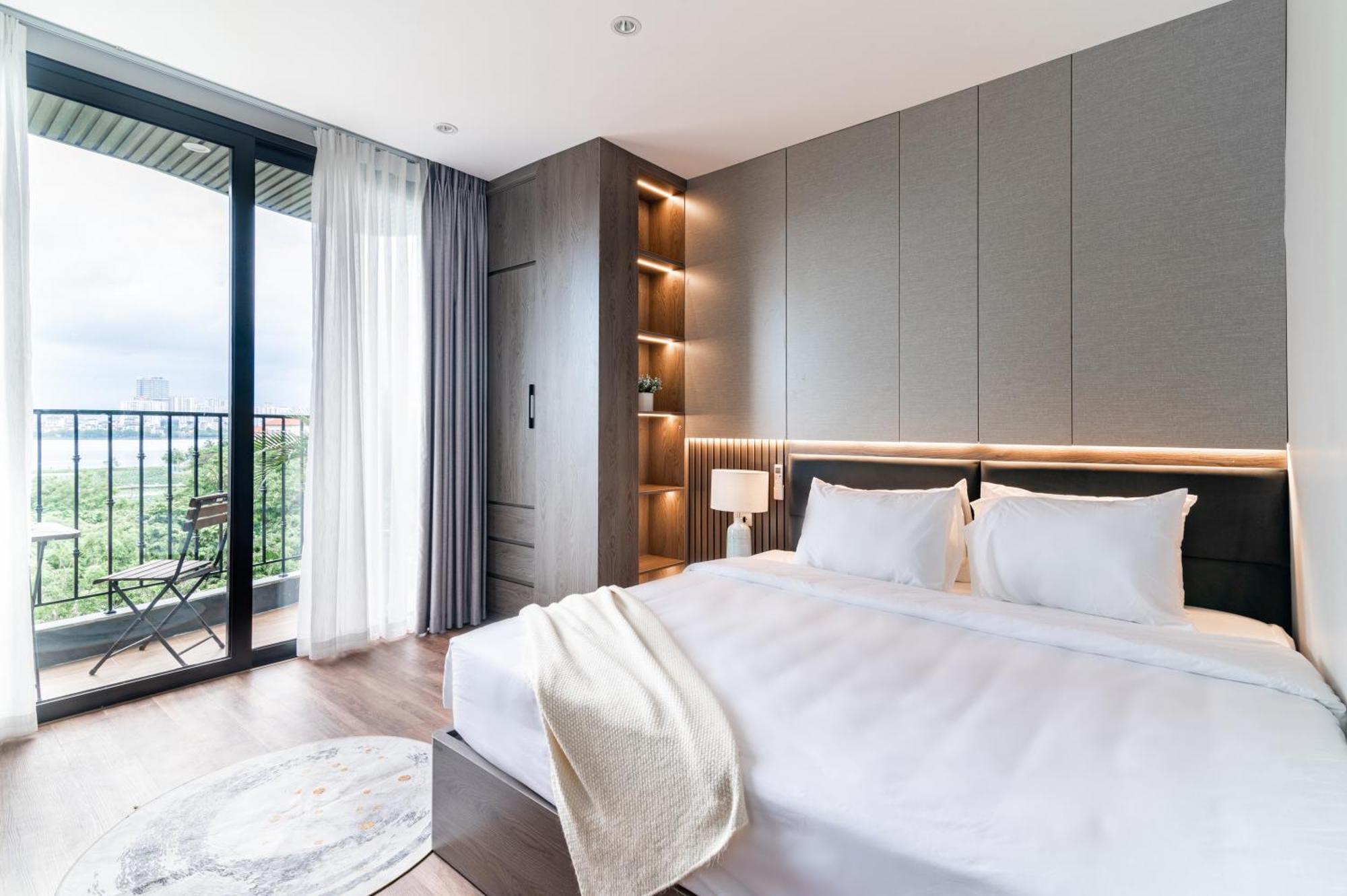 Luxe Paradise Suites Hotel To Ngoc Van Hanoi Exterior photo