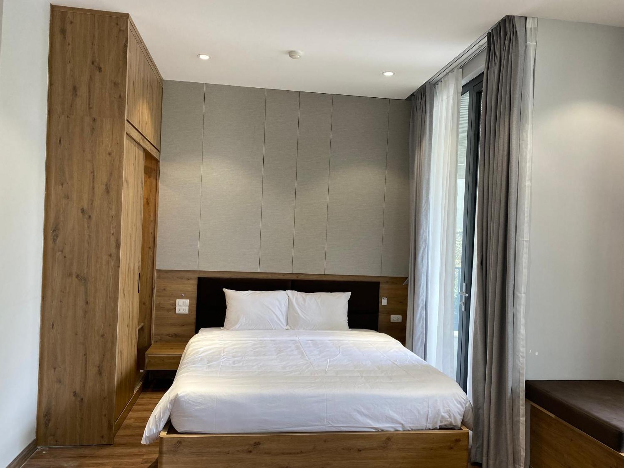 Luxe Paradise Suites Hotel To Ngoc Van Hanoi Exterior photo